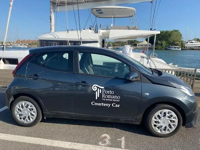 Botel Scoglietto Fiumicino, Aperitivo E Colazione Incluse - Bici Comprese Nel Prezzo- Barca A Motore Italy